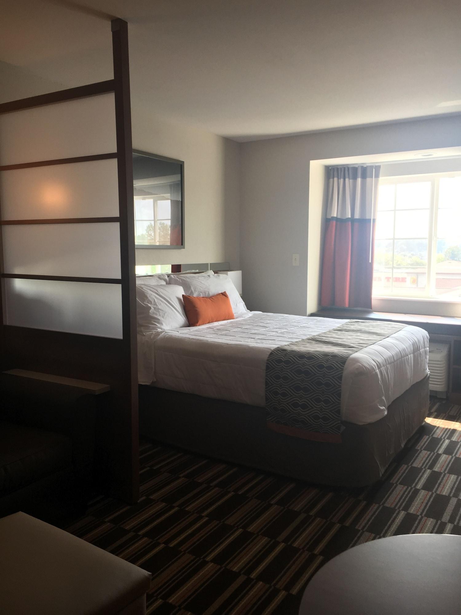 Microtel Inn & Suites By Wyndham Niagara Falls Buitenkant foto
