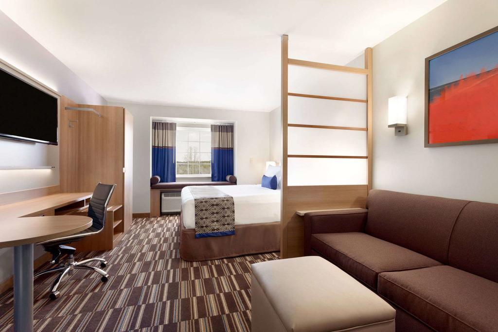 Microtel Inn & Suites By Wyndham Niagara Falls Buitenkant foto